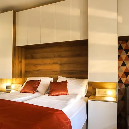 5 - Nova יהורינה